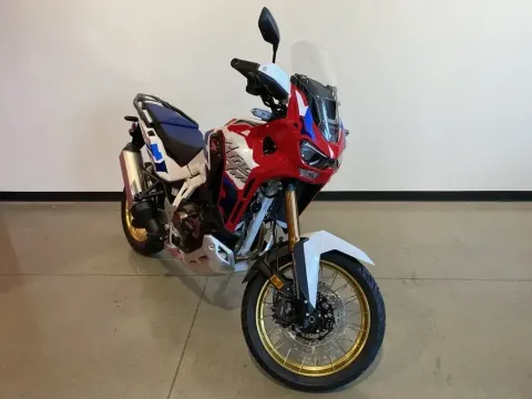 Photos of 2026 Honda Africa Twin Adventure Sports ES DCT for sale in Grain Valley, MO at Dell's Honda Powerhouse