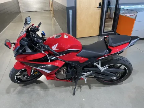 More photos of 2023 Honda CBR500R ABS at Dell's Honda Powerhouse, MO
