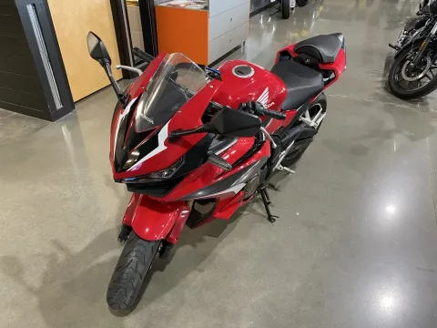 More photos of 2023 Honda CBR500R ABS at Dell's Honda Powerhouse, MO