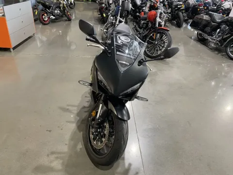 Another view of 2026 Honda CBR650R E-Clutch for sale in Grain Valley, MO at Dell's Honda Powerhouse