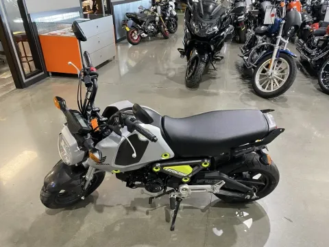 More photos of 2023 Honda Grom at Dell's Honda Powerhouse, MO