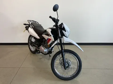 Photos of 2026 Honda XR 150L for sale in Grain Valley, MO at Dell's Honda Powerhouse