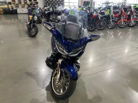 Another view of 2018 Honda Gold Wing Tour DCT for sale in Grain Valley, MO at Dell's Honda Powerhouse
