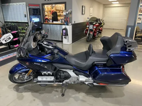 More photos of 2018 Honda Gold Wing Tour DCT at Dell's Honda Powerhouse, MO