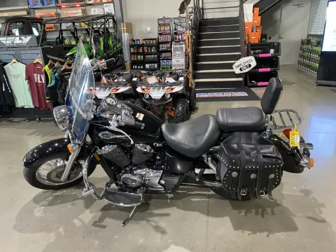 More photos of 2003 Honda Shadow ACE at Dell's Honda Powerhouse, MO