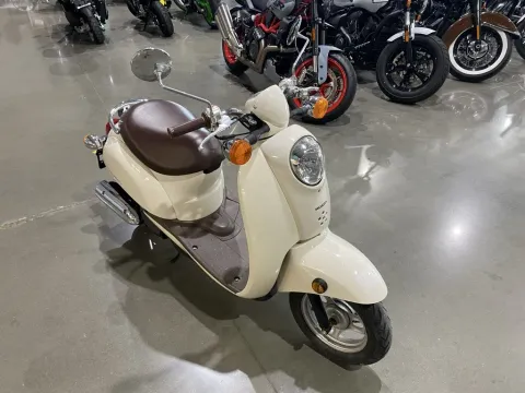 Photos of 2009 Honda Metropolitan for sale in Grain Valley, MO at Dell's Honda Powerhouse