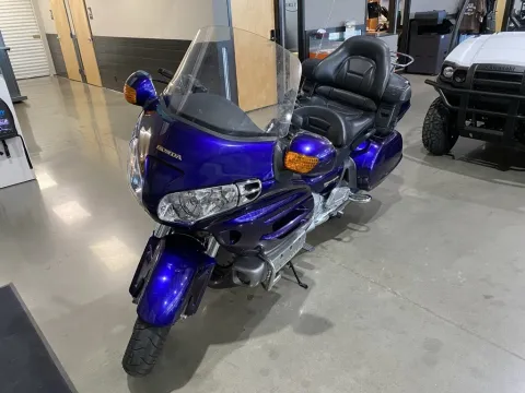 More photos of 2003 Honda Gold Wing 1800 at Dell's Honda Powerhouse, MO