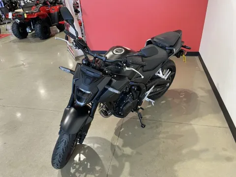 More photos of 2026 Honda CB500 Hornet ABS at Dell's Honda Powerhouse, MO