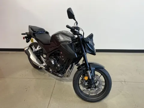 Photos of 2026 Honda CB500 Hornet ABS for sale in Grain Valley, MO at Dell's Honda Powerhouse