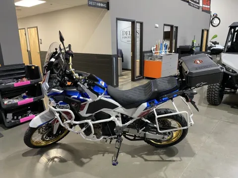 More photos of 2022 Honda Africa Twin Adventure Sports ES at Dell's Honda Powerhouse, MO
