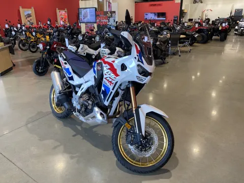 Photos of 2025 Honda Africa Twin Adventure Sports ES DCT for sale in Grain Valley, MO at Dell's Honda Powerhouse
