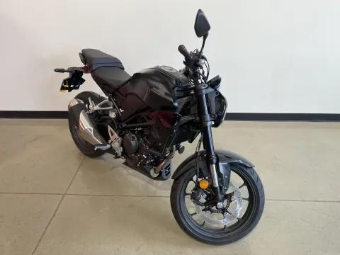 Photos of 2025 Honda CB300R ABS for sale in Grain Valley, MO at Dell's Honda Powerhouse