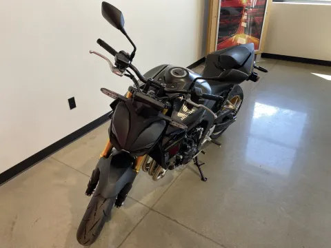 More photos of 2025 Honda CB1000 Hornet SP at Dell's Honda Powerhouse, MO