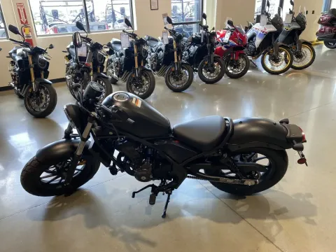 More photos of 2025 Honda Rebel 300 at Dell's Honda Powerhouse, MO