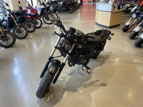 More photos of 2025 Honda Rebel 300 at Dell's Honda Powerhouse, MO