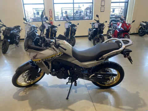 More photos of 2025 Honda Transalp at Dell's Honda Powerhouse, MO
