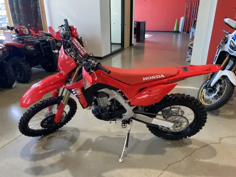 More photos of 2026 Honda CRF 450X at Dell's Honda Powerhouse, MO