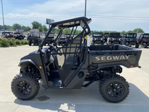 More photos of 2025 Segway UT6 P at Dell's Powersports, MO