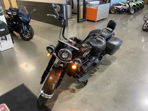 More photos of 2019 Harley-Davidson Softail Heritage Classic at Dell's Powersports, MO