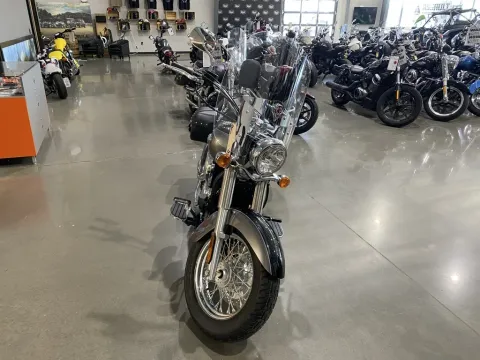 Another view of 2026 Kawasaki Vulcan 900 Classic LT for sale in Grain Valley, MO at Dell's Powersports