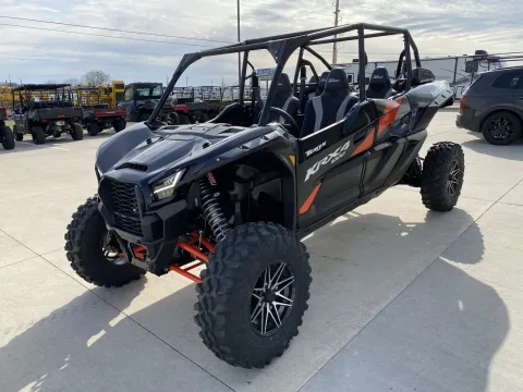 More photos of 2026 Kawasaki Teryx KRX4 1000 at Dell's Powersports, MO