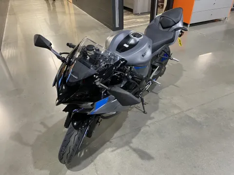 More photos of 2026 Kawasaki NINJA ZX-6R ABS at Dell's Powersports, MO