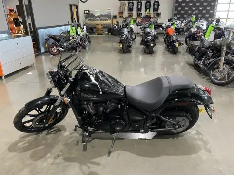 More photos of 2026 Kawasaki Vulcan 900 Custom at Dell's Powersports, MO