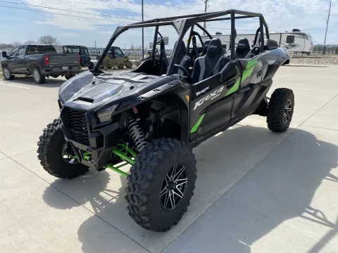 More photos of 2026 Kawasaki Teryx KRX4 1000 at Dell's Powersports, MO