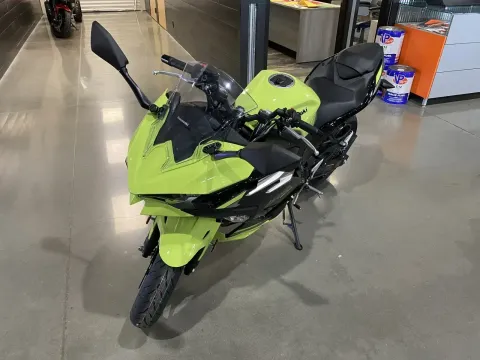 More photos of 2026 Kawasaki Ninja 500 ABS at Dell's Powersports, MO