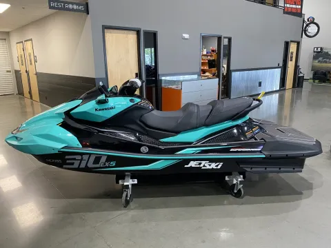 More photos of 2026 Kawasaki Jet Ski Ultra 310 LX-S at Dell's Powersports, MO