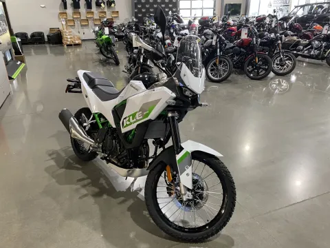 Photos of 2026 Kawasaki KLE500 SE ABS for sale in Grain Valley, MO at Dell's Powersports