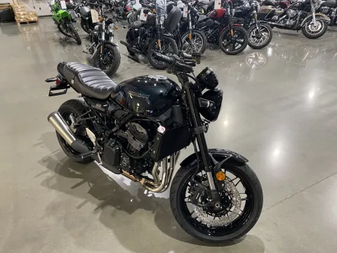 Photos of 2026 Kawasaki Z900RS ABS for sale in Grain Valley, MO at Dell's Powersports