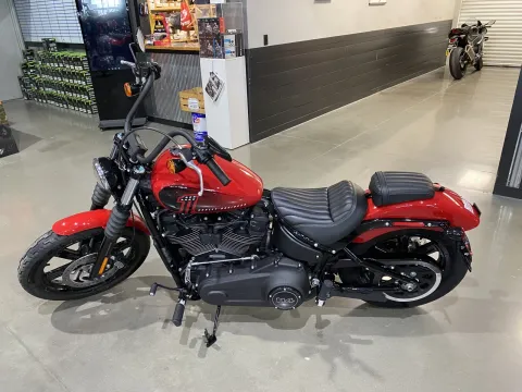 More photos of 2023 Harley-Davidson Softail Street Bob 114 at Dell's Powersports, MO