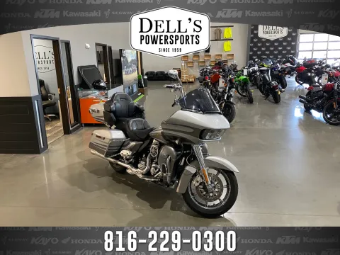 Silver 2016 Harley-Davidson Road Glide CVO Ultra for sale in Grain Valley, MO