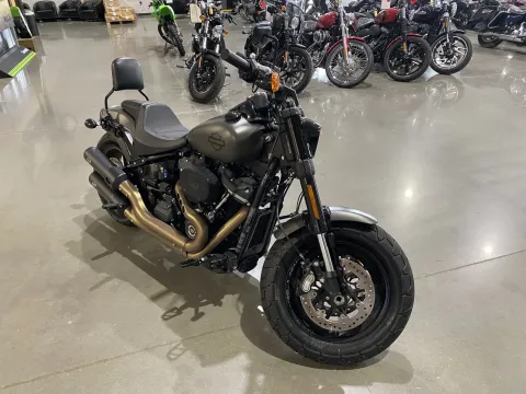 Photos of 2018 Harley-Davidson Softail Fat Bob 114 for sale in Grain Valley, MO at Dell's Powersports