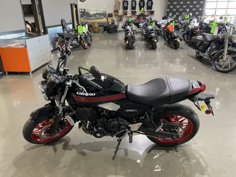 More photos of 2026 Kawasaki Z650RS ABS at Dell's Powersports, MO