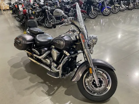 Photos of 2014 Yamaha Road Star for sale in Grain Valley, MO at Dell's Powersports