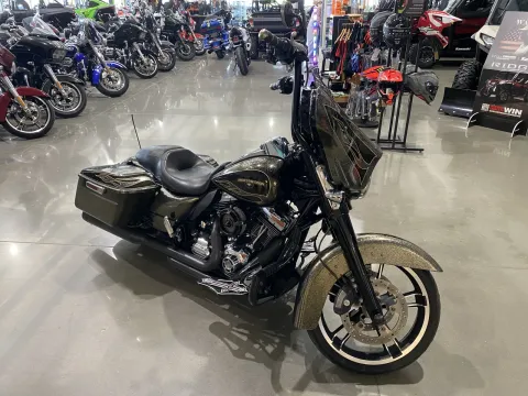 Photos of 2016 Harley-Davidson Street Glide Special for sale in Grain Valley, MO at Dell's Powersports
