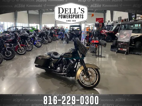 Gold 2016 Harley-Davidson Street Glide Special for sale in Grain Valley, MO