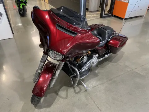 More photos of 2014 Harley-Davidson Street Glide Special at Dell's Powersports, MO