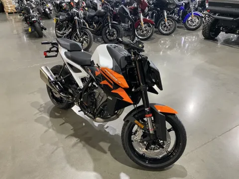Photos of 2027 KTM 990 Duke for sale in Grain Valley, MO at Dell's Powersports