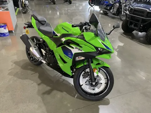 Photos of 2026 Kawasaki Ninja 500 for sale in Grain Valley, MO at Dell's Powersports