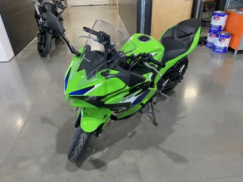 More photos of 2026 Kawasaki Ninja 500 SE ABS at Dell's Powersports, MO