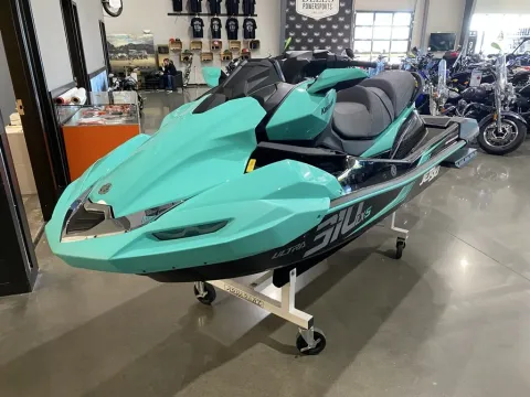 More photos of 2026 Kawasaki Jet Ski Ultra 310 LX-S at Dell's Powersports, MO