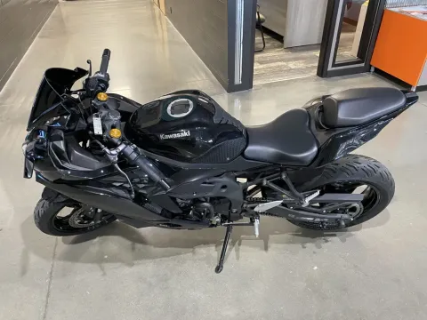 More photos of 2024 Kawasaki Ninja ZX-4R ABS at Dell's Powersports, MO