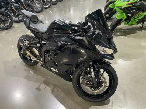 Photos of 2024 Kawasaki Ninja ZX-4R ABS for sale in Grain Valley, MO at Dell's Powersports