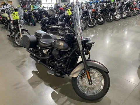 Photos of 2014 Kawasaki Vulcan 900 Classic for sale in Grain Valley, MO at Dell's Powersports