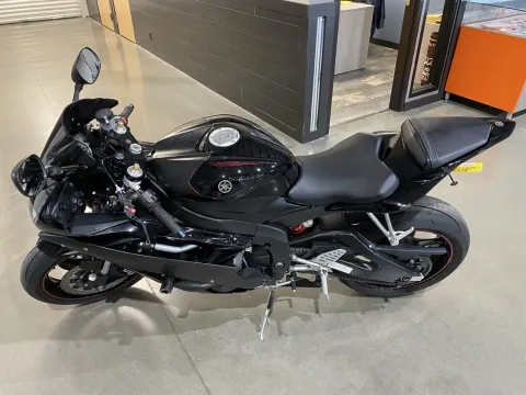 Another view of 2006 Yamaha YZF R6 for sale in Grain Valley, MO at Dell's Powersports
