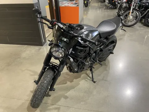 Photos of 2018 Yamaha XSR 700 for sale in Grain Valley, MO at Dell's Powersports