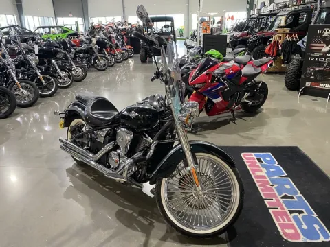 Photos of 2021 Kawasaki Vulcan 900 Classic LT for sale in Grain Valley, MO at Dell's Powersports